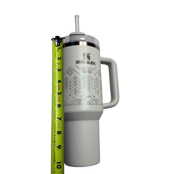 New NWT Winterscape Quencher H2.0 FlowState™ Tumbler | 40 OZ - Picture 8 of 11